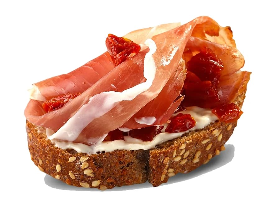 Bruschetă cu prosciutto și roșii uscate